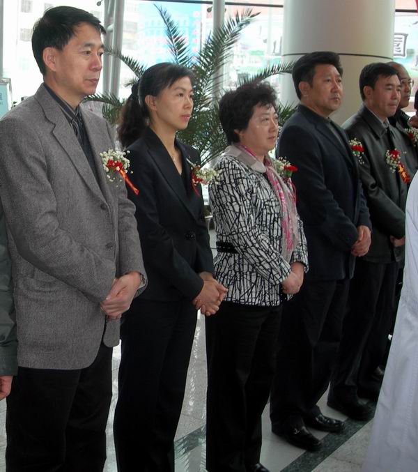 齐齐哈尔市举办中国泛海控股集团捐赠白内障患者复明手术项目启动仪式